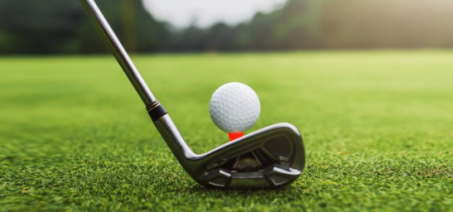 Доходная профессия — ныряльщик за мячами для гольфа