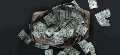 Кассиру, по ошибке выдавшей 10 лишних «старых» миллионов, вернули деньги.